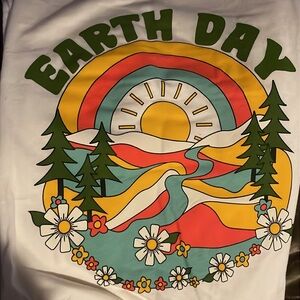 April Earth Day color Screenprint  XL 16 18 NEW Boxy Oversized T-Shirt on Cream